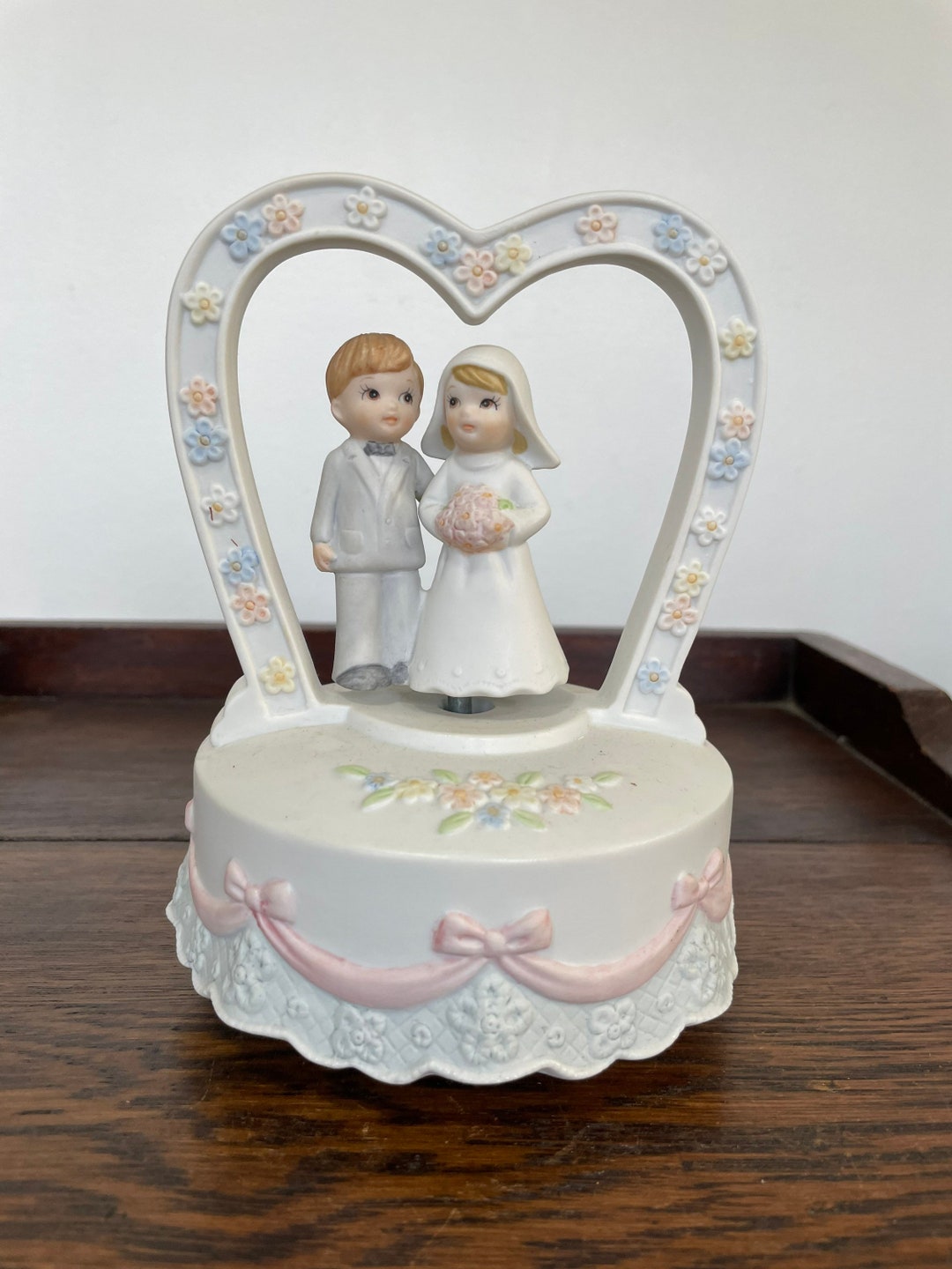 Vintage Lefton Music Box Bride and Groom Figurine Wedding Cake Topper