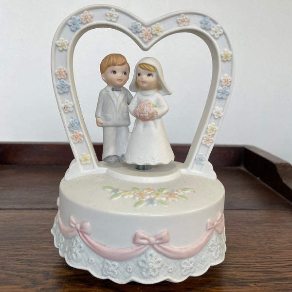 Vintage Lefton Music Box Bride and Groom Figurine Wedding Cake Topper