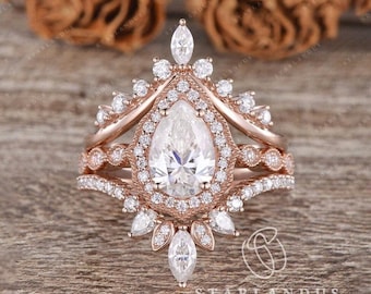 Pear shaped Moissanite Engagement Ring Set Rose Gold Milgrain Cluster Ring Art Deco Wedding Vintage Unique Bridal Anniversary 3pcs