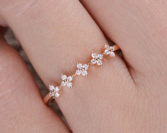 Vine Cluster Ring Yellow Gold Flower Wedding Band Stacking Floral Ring Lucky Clover Ring Cluster Wedding Band Women Dainty Ring Snowflake