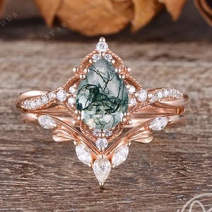 Vintage Pear Shaped Moss Agate Engagement Ring Set Rose Gold Twig Ring Set Flower Leaf Ring Unique Bridal Set Art Deco Ring Milgrain Ring