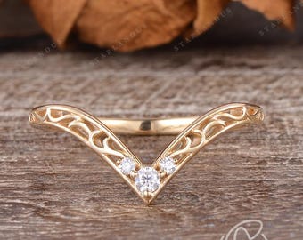 Vintage Curved Wedding Band Unique Yellow Gold Filigree Ring Plain ...