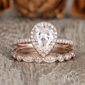 Pear Shaped Moissanite Engagement Ring Rose Gold Bridal Set 2pcs 1.5ct Moissanite Ring Art Deco Wedding Band Milgrain Women Halo Rings