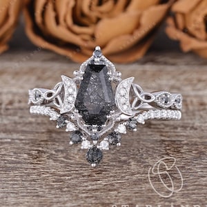 Vintage Salt and Pepper Crystal Engagement Ring Set Coffin Cut Black Rutilated Quartz Ring 2pcs White Gold Moon Celtic Knot Crystal Ring