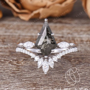 Kite Cut Salt and Pepper Diamond Engagement Ring Set White Gold Bridal Set 2PCS Marquise Diamond Wedding Band Unique Diamond Ring Vintage