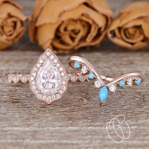 1.5ct Pear Shaped Moissanite Ring Set 2pcs Vintage Inspired Rose Gold Engagement Ring Art Deco Turquoise Unique Ring Pearl Stacking Boho