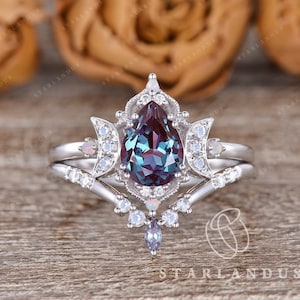 Alexandrite Moonstone Opal Engagement Ring Set 2pcs White Gold Bridal Set 2pcs Pear Shaped Lab Alexandrite Engagement Ring Boho Ring Women