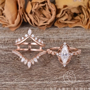 Unique Marquise Shape Moissanite Engagement Ring Set Rose Gold Moissanite Cluster Wedding Ring Cage Ring Vintage Bridal Set Rings For Women immagine 1