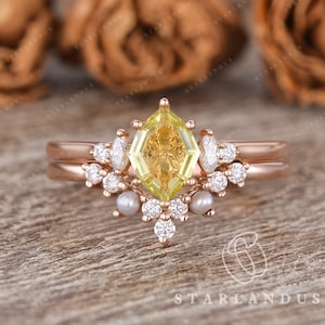 Citrine Pearl Ring Set 2pcs Lemon Citrine Ring Shield Ring Unique Curved Pearl Wedding Band Women Cluster Bridal Set Rose Gold Bridal Set