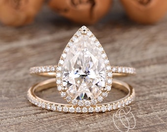 Size choice Yellow Gold Bridal Set 2pcs Pear Shaped Moissanite Engagement Ring 3ct Pear Moissanite Stacking Ring Set Tear Drop Halo Ring