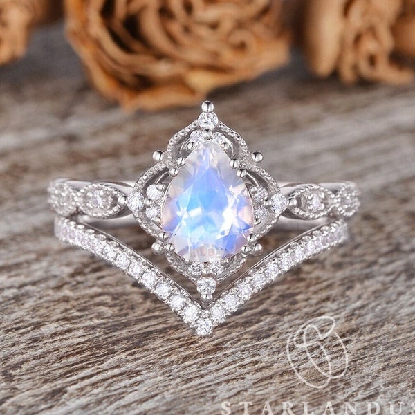 Unique Moonstone Engagement Ring Boho Bridal Set 2pcs Rose Gold Milgrain Antique Art Deco Pear Moonstone Ring Milgrain Vine Vintage 2pcs
