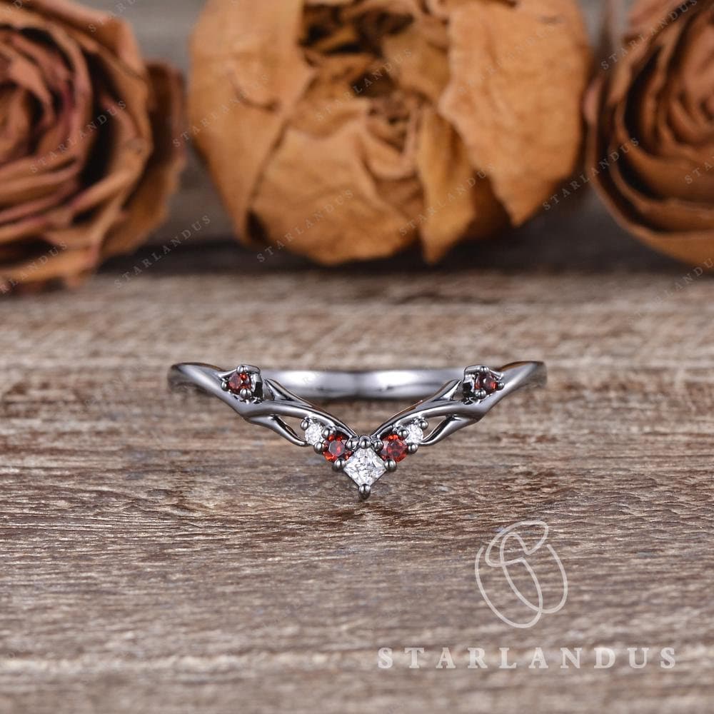 Natural Twig Vine Garnet Wedding Band Unique Gothic Black Gold Curved Wedding Band Spider Web Band Women Stacking Matching Stacking Band
