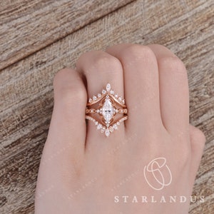 Unique Marquise Shape Moissanite Engagement Ring Set Rose Gold Moissanite Cluster Wedding Ring Cage Ring Vintage Bridal Set Rings For Women immagine 5