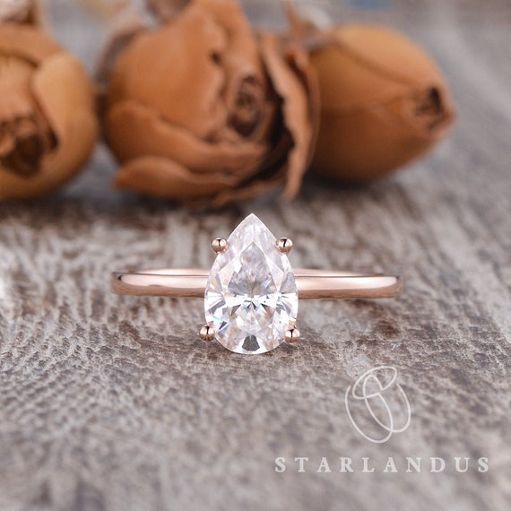3ct pear 2024 shaped engagement ring