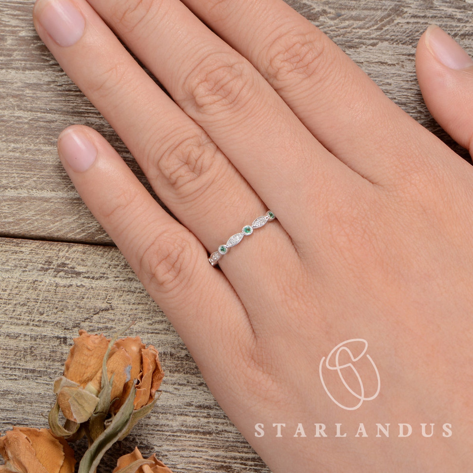 Emerald Diamond Wedding Band White Gold Wedding Ring Women Art Etsy