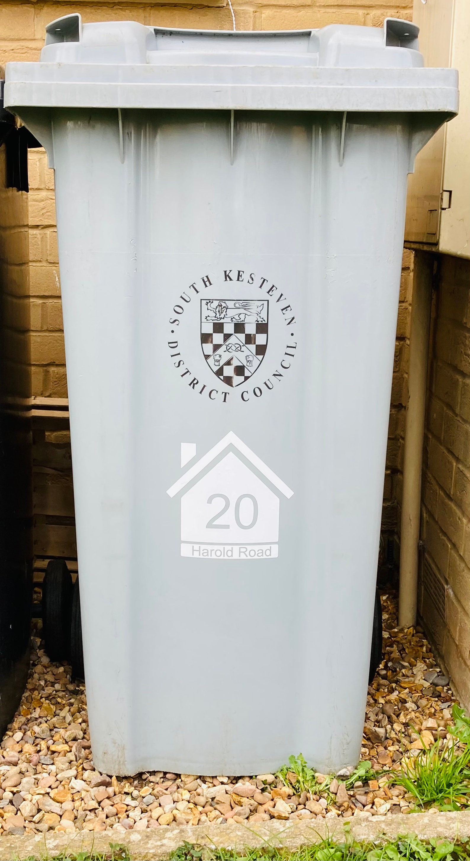 Customised Wheelie Bin Numbers and Road Name Etsy UK