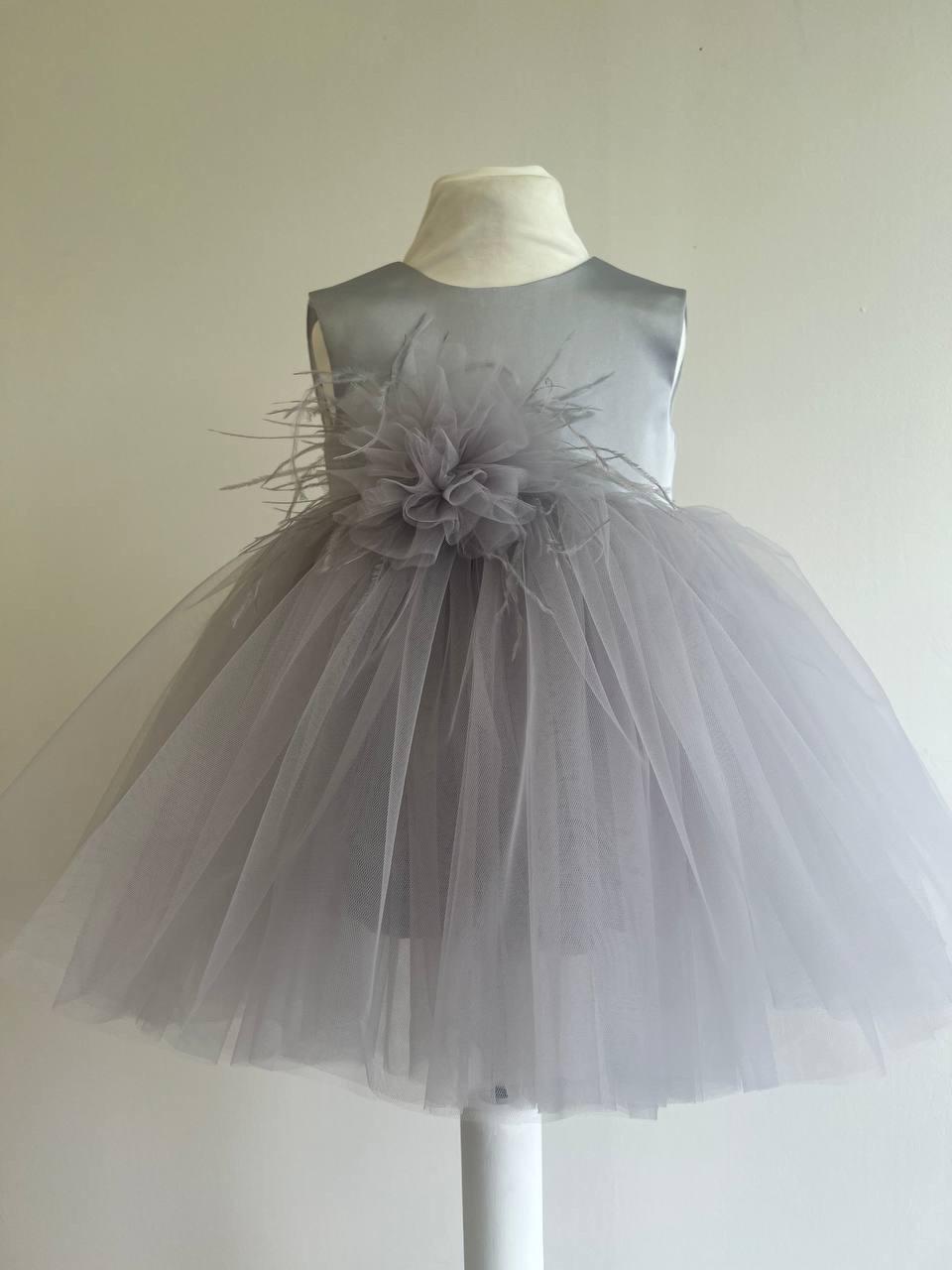 boutique evening dresses Tulle dress with flounces Vintage Indigo – B.V Jennifer Lopez Looks Radiant launchdate:2025-06-09 Størrelse:46 (UK18)