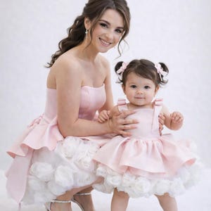mother and infant matching dresses Anitas Yellow Floral Mommy & Me With adorable puff sleeves and a soft lilac hue Family Matching Dresses Summer Mum