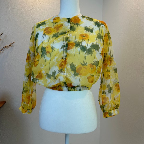 Vintage 1960’s Floral Top / 1960s blouse / 60s bolero / 1960s bed coat / vintage bed coat