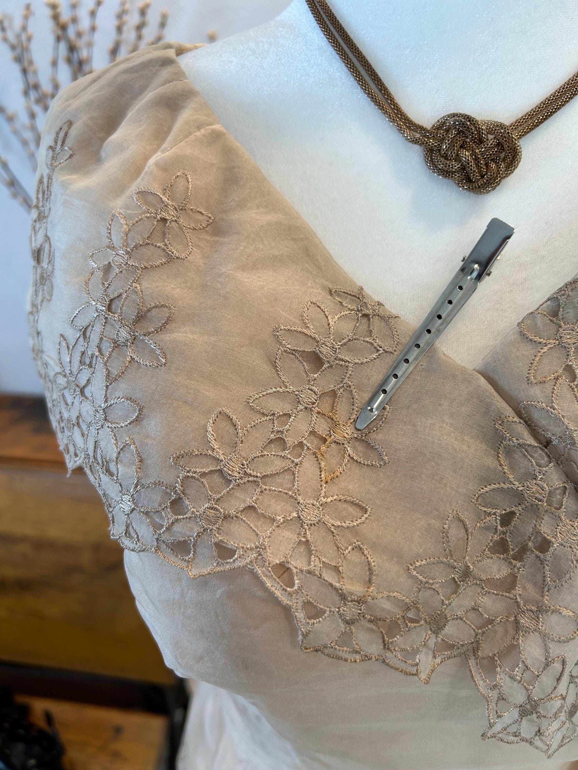 1950年代の刺繍レースドレス、Jean of California（ウエスト31インチ