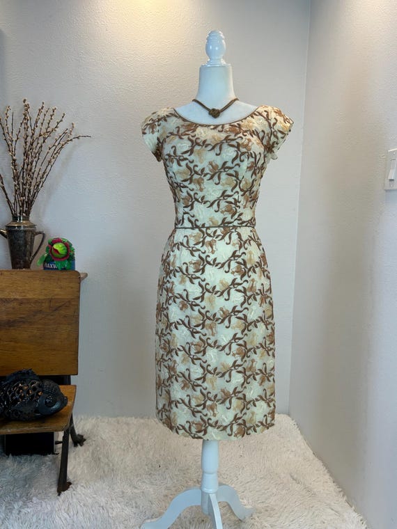 1950s Dress / 50s Dress / 1950s Cocktail Dress / 1950s wiggle dress / 50s  wiggle dress View 5
