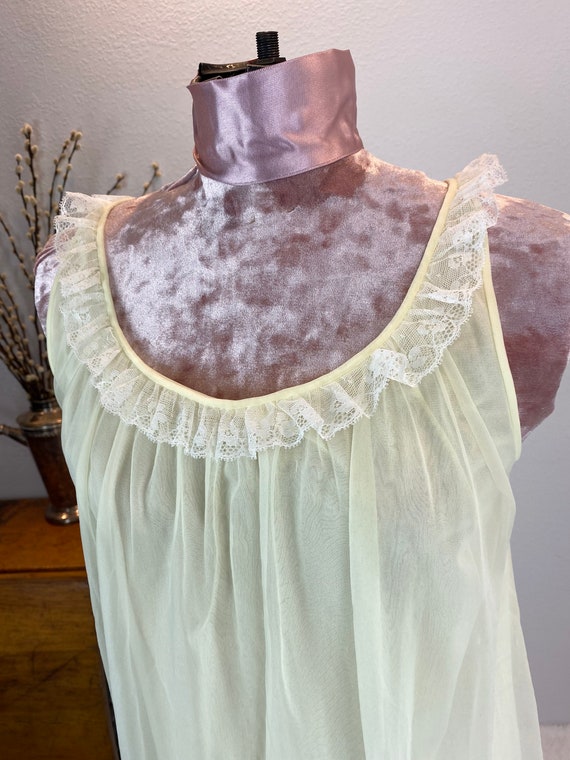 Vintage 1960’s Sunshine Nightgown - image 2