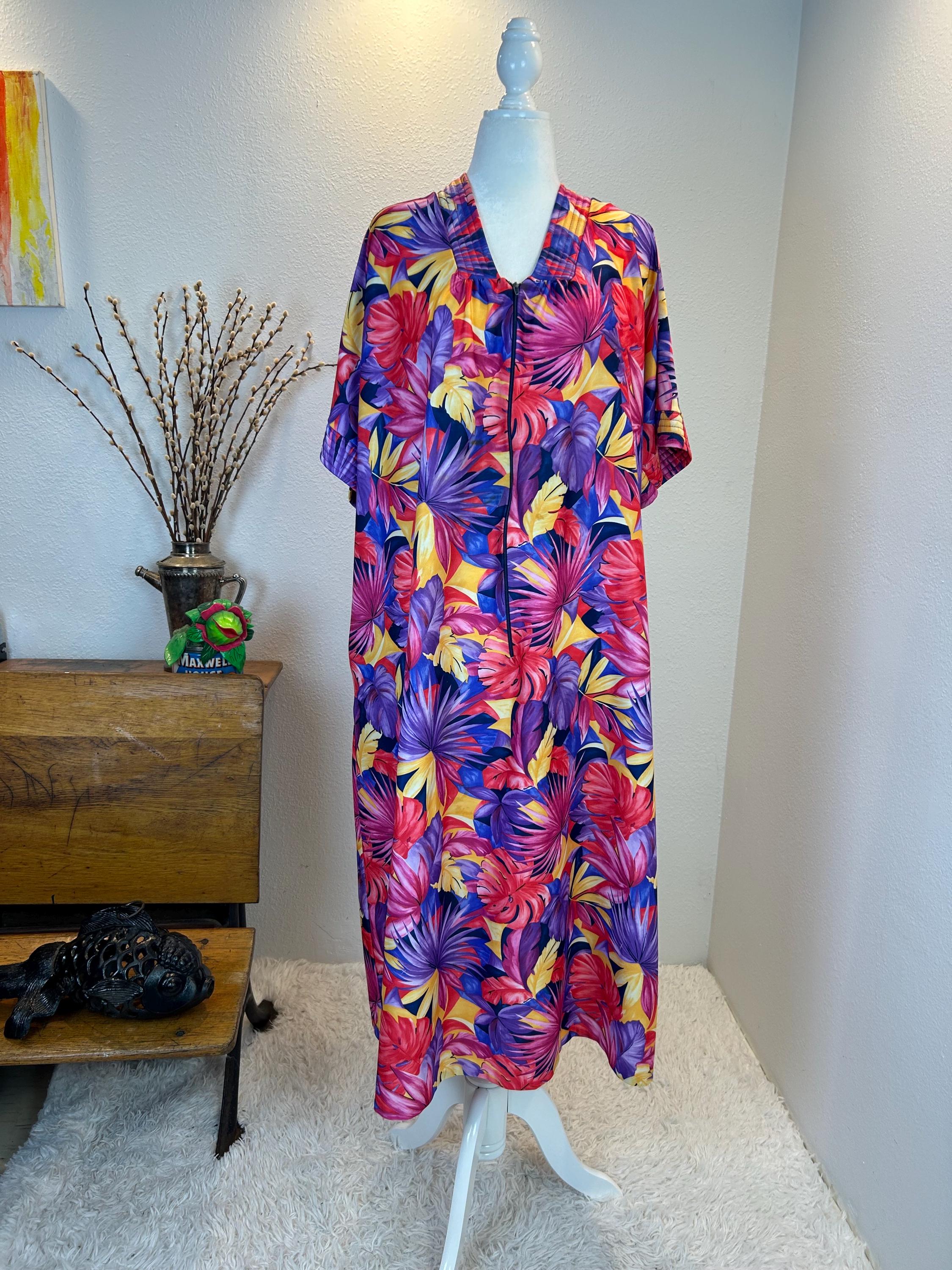 1980s Hawaiian Print Mumu Dress: Vibrant Vintage Loungewear - Etsy