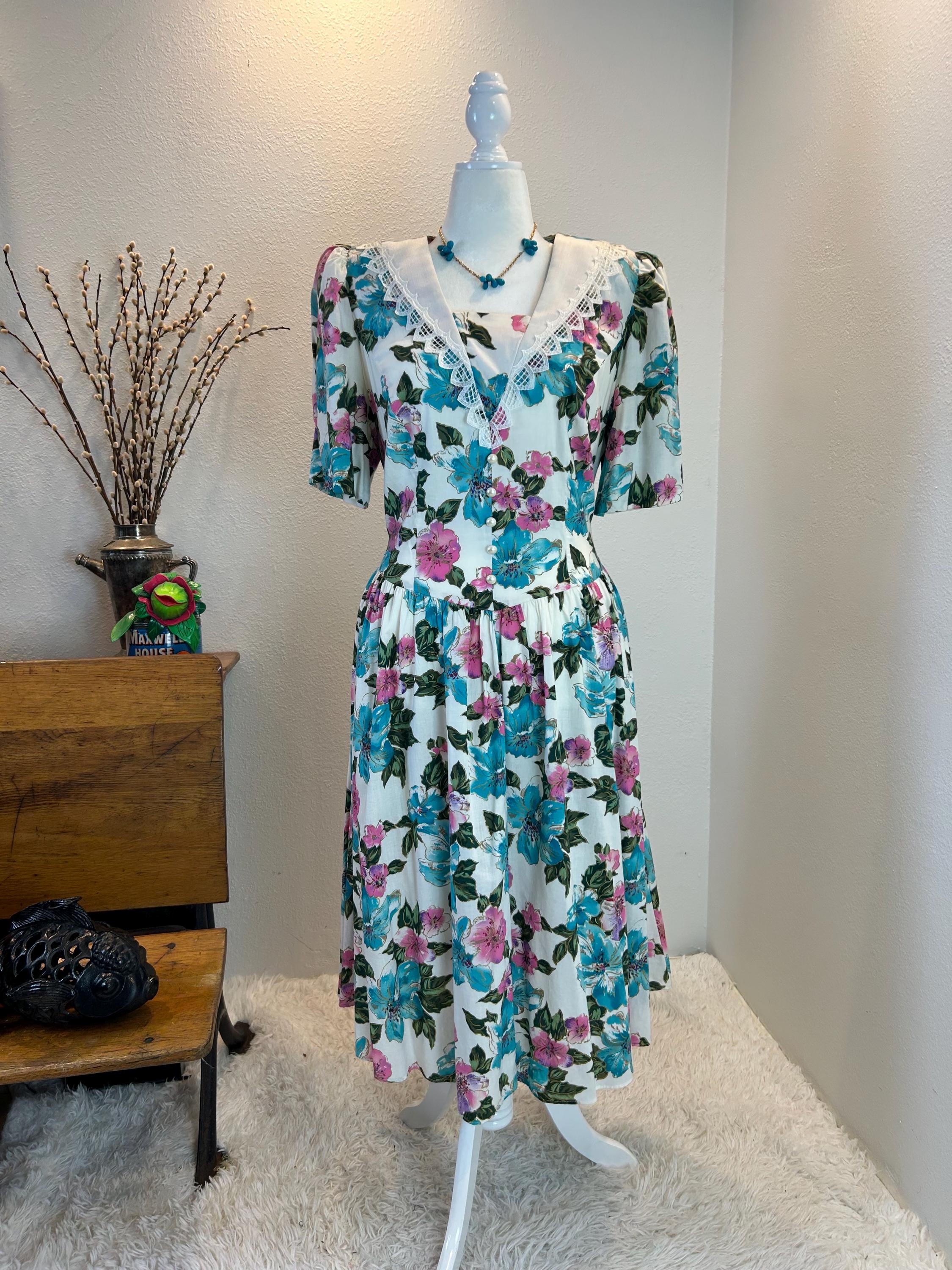 1980s Dress / 80s Dress / 1980s Floral Dress / 1980s Does 1940s