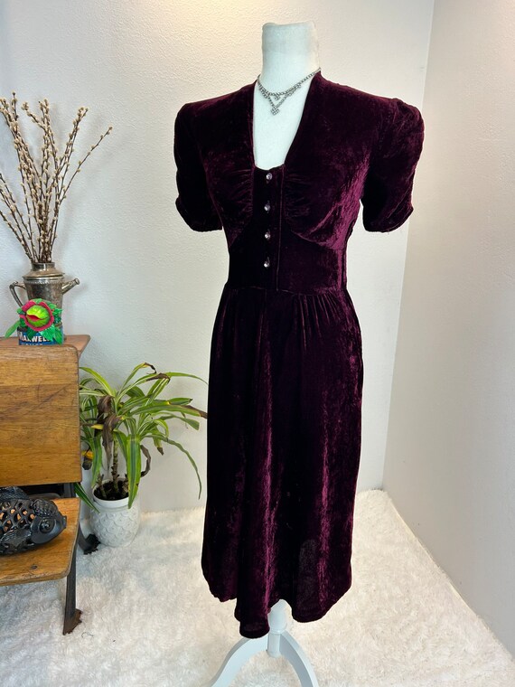1940s dress / 40s dress / 1940s velvet dress - image 6