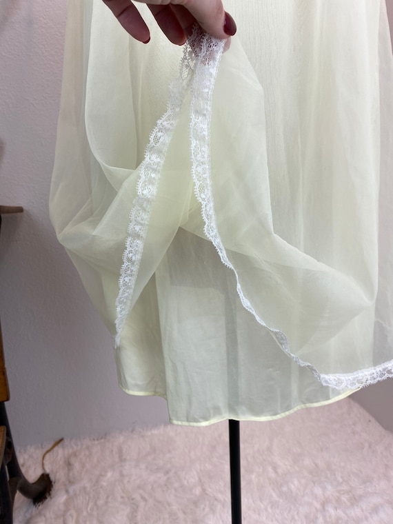 Vintage 1960’s Sunshine Nightgown - image 6