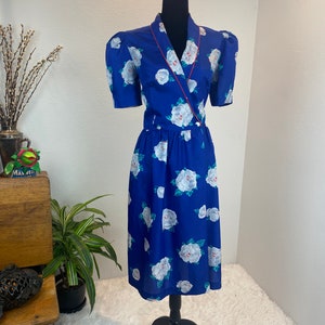 1980s Dress / 80s Dress / 1980s Floral dress / vintage wrap dress image 3