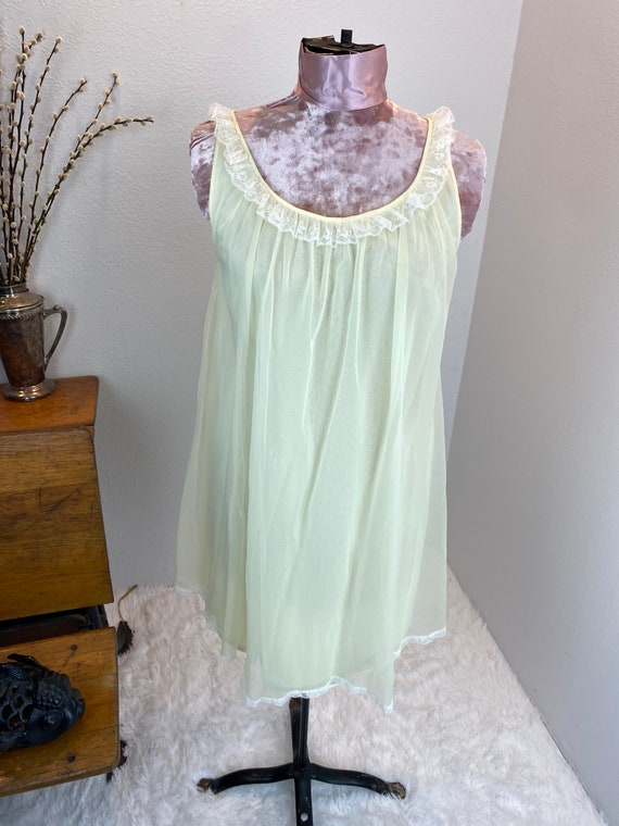 Vintage 1960’s Sunshine Nightgown - image 10