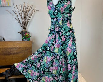 1980s Floral Print Dress with Belt, Size L