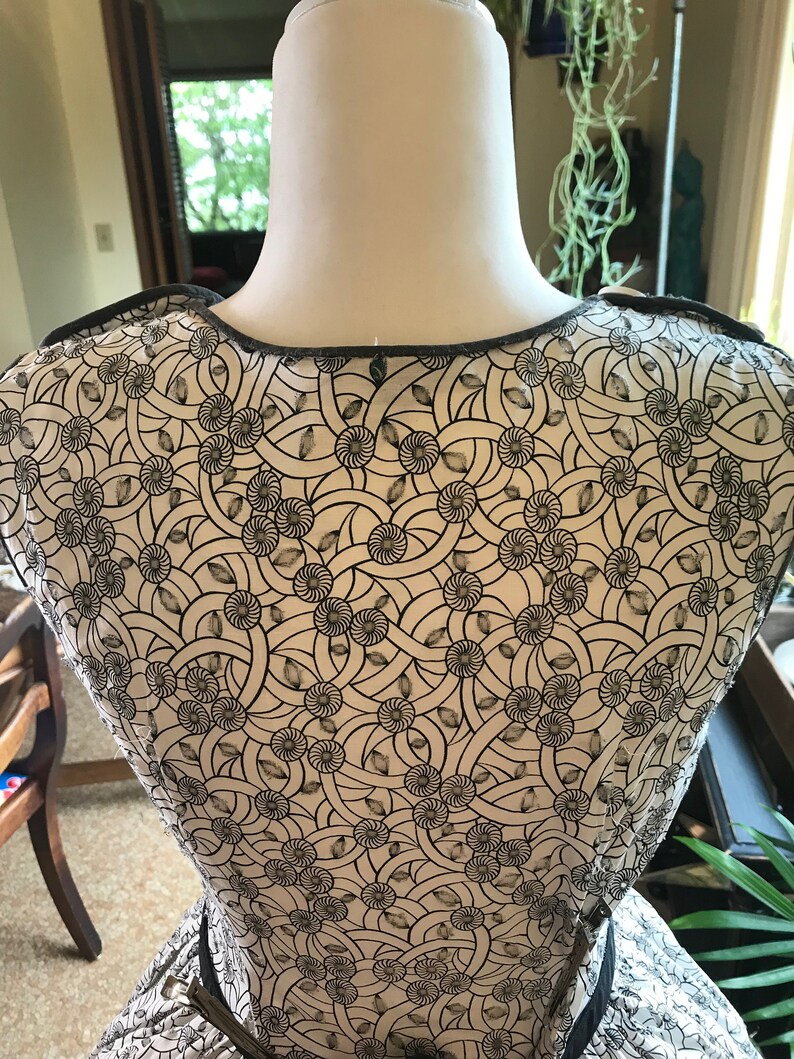 Vintage 1960s Tan Cotton Embroidered Eyelet Dress | XS/S