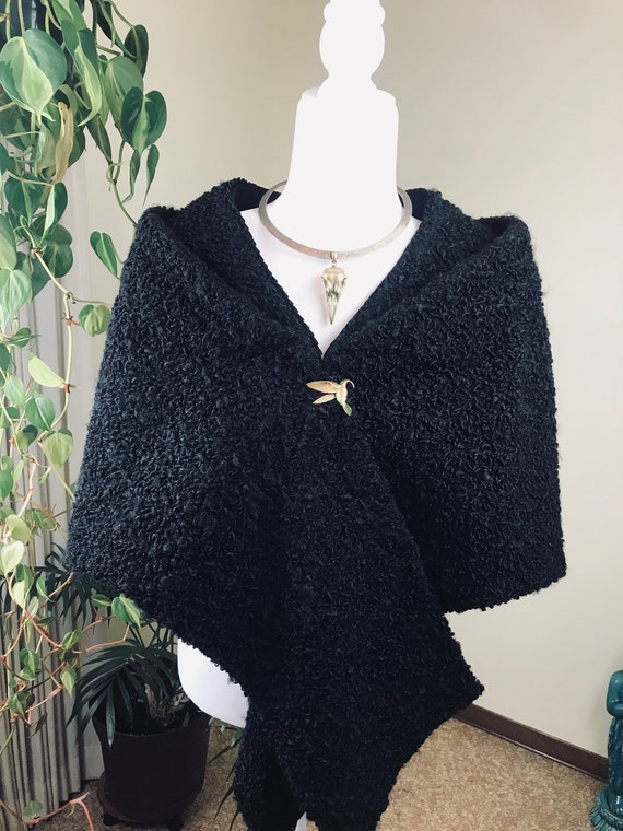 Vintage Spectacular 1940s curly lamb Cape!