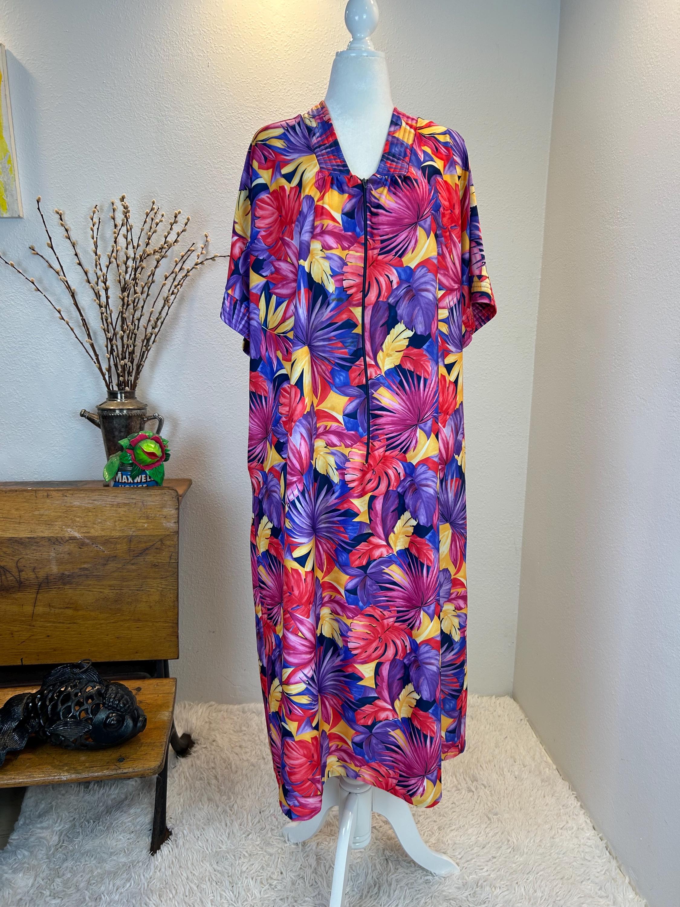 1980s Hawaiian Print Mumu Dress: Vibrant Vintage Loungewear - Etsy