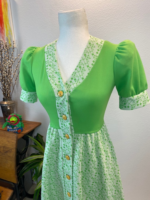 1960s lime green dress / 60s dress / 1960s mod / … - image 5