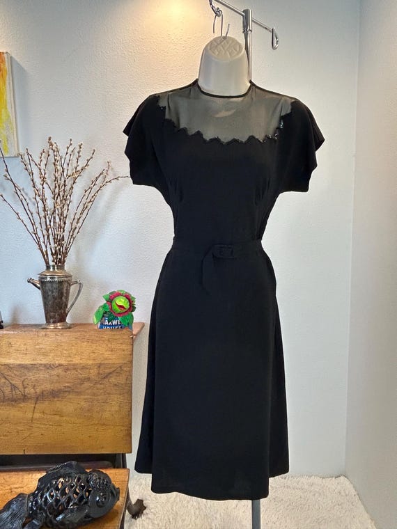 1940s sequin dress [Plus Size] Black 1940s Sequined Lace Sweetheart Neck Dress