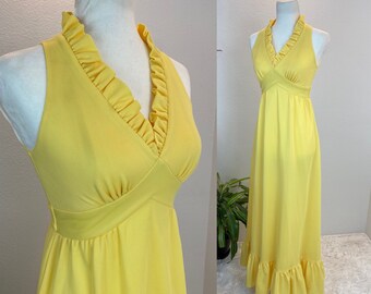 1970s maxi dress / 70s maxi dress / 1970s dress / vintage sundress