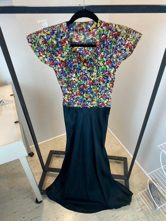 Vintage 1930/ 1940’s Wounded Bird Floral Dress