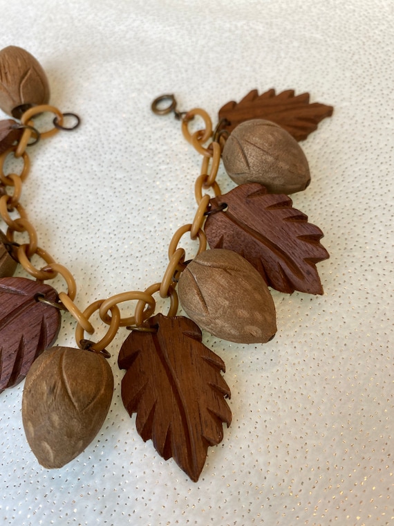 1940’s Strawberry and Leaf Wood Bracelet - image 2