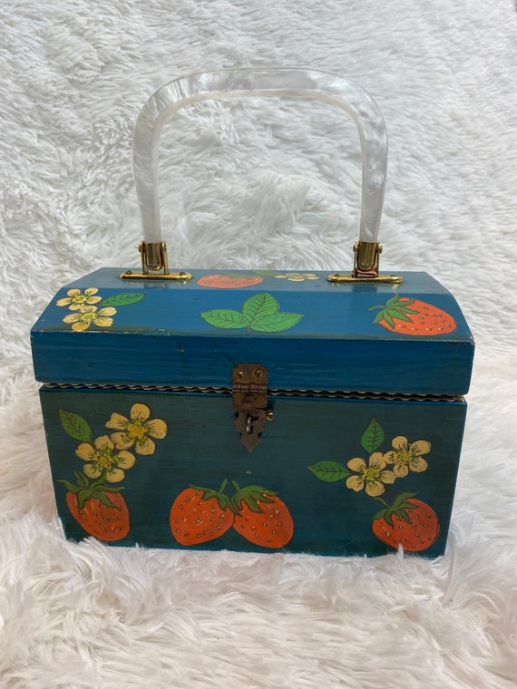 Vintage Strawberry Box Purse / Vintage Box Purse /