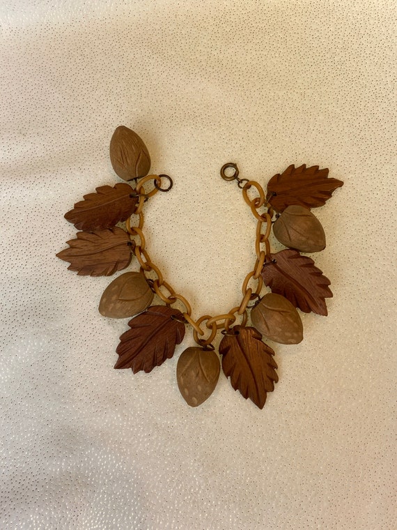 1940’s Strawberry and Leaf Wood Bracelet - image 3