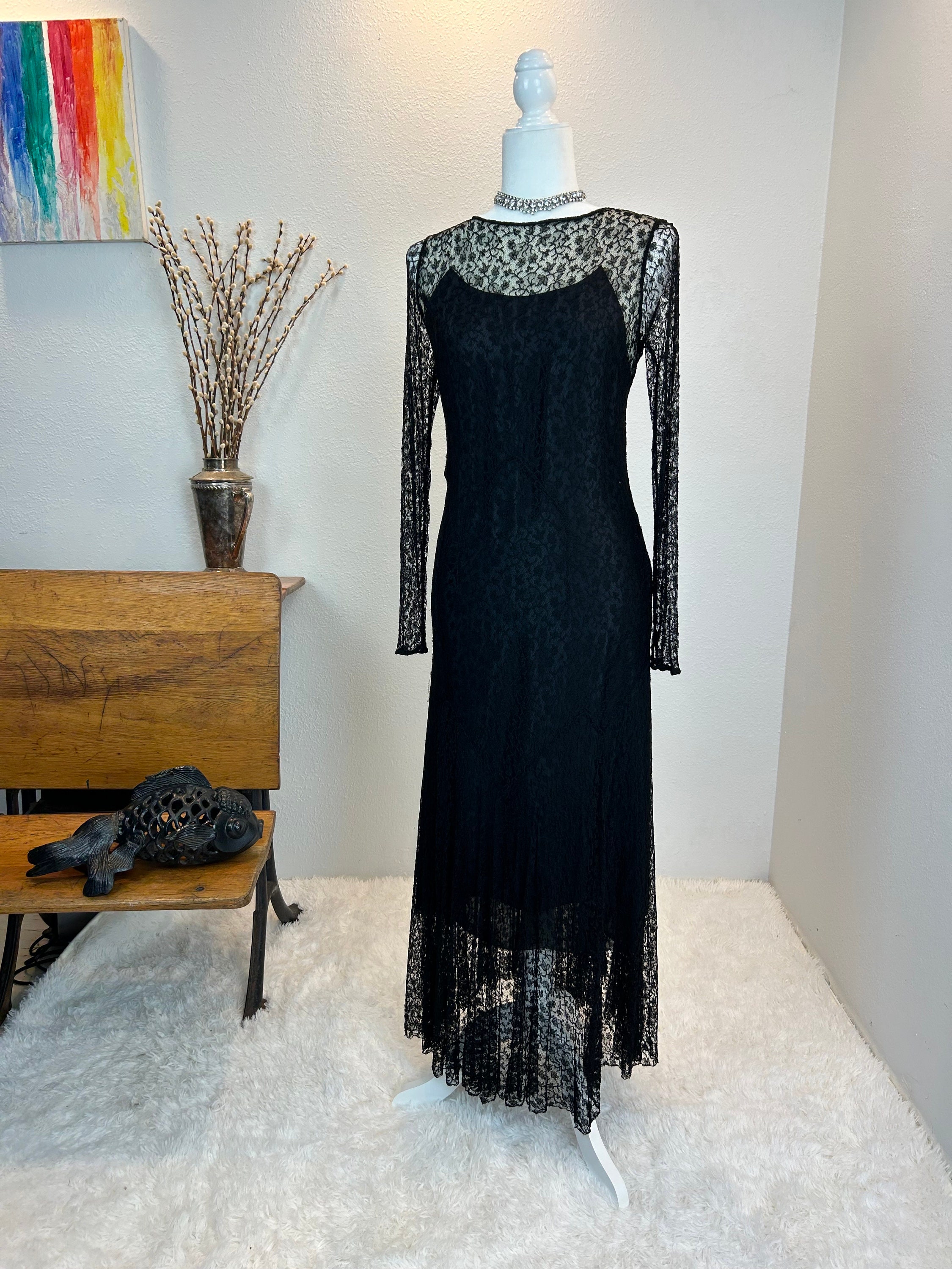 Antique Black Lace 1920s Dress, Flapper Style (Wounded) Antique Black Lace 1920s Dress, Flapper Style (Wounded)