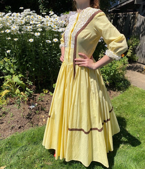 Vintage 1960/70s Yellow Gingham Prairie Dress