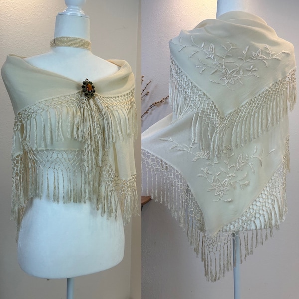 1920’s Silk Shawl / 20’s piano shawl - cream / antique shawl / antique silk shawl