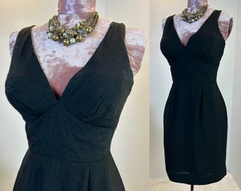 1950s Dress / 1950s LBD dress / 1950s Bombshell dress / 50s dress / 1950s hourglass dress / vintage LBD dress