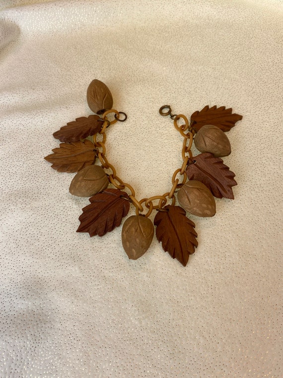 1940’s Strawberry and Leaf Wood Bracelet - image 5