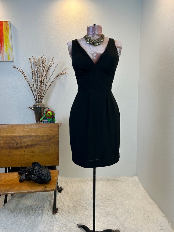 1950s Dress / 1950s LBD dress / 1950s Bombshell d… - image 7