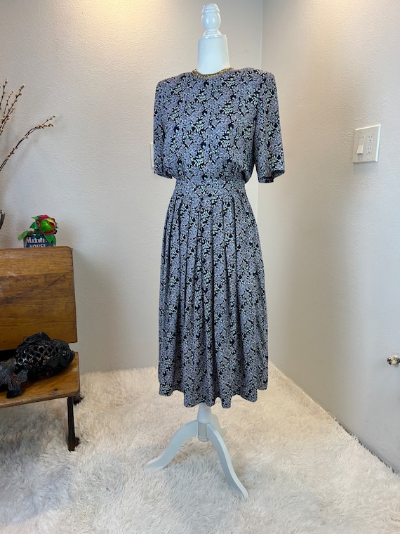 cream midi graduation dress Structured | Trendy Women's Clothing The Femme Fatale Pencil 100% Polyester filter-Fabric:Linen Size:XL/17-17.5/32-33